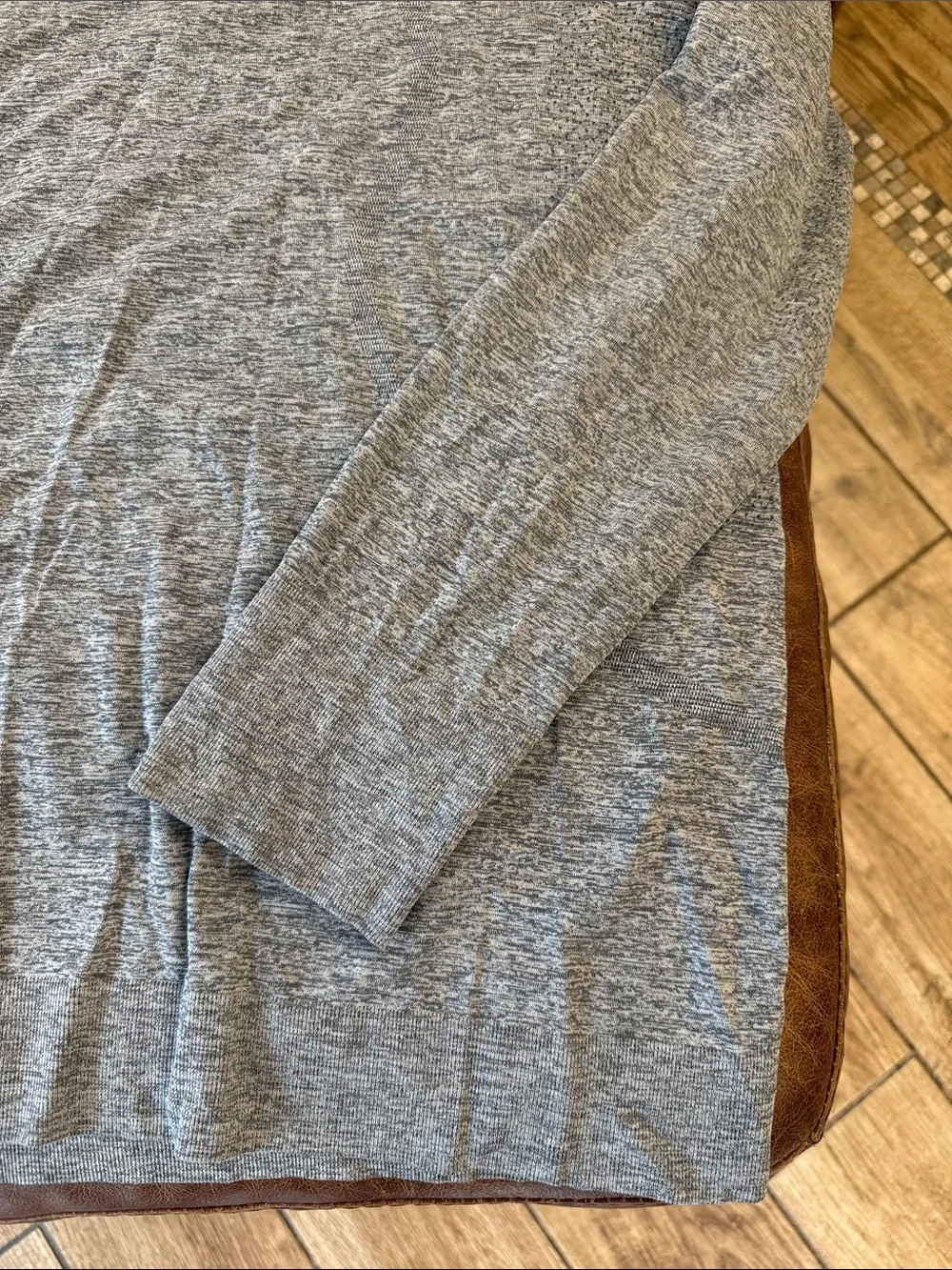 Lululemon Swiftly Tech Long Sleeve Breeze Relaxed Fit Sz 12 Slate Grey White